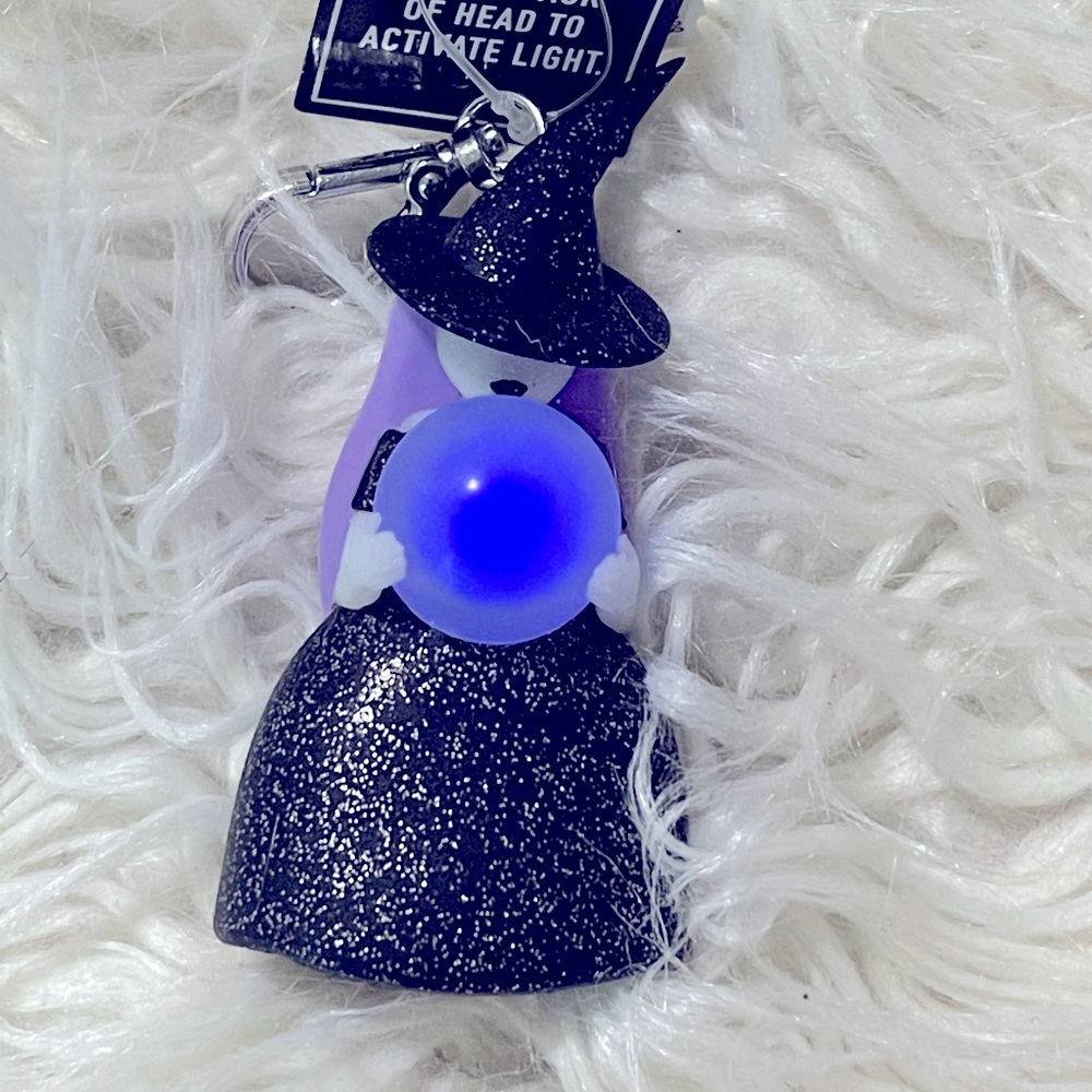 Bath &Body Works Halloween 2021 Crystal Ball Witch Hand sanitizer holder NWT